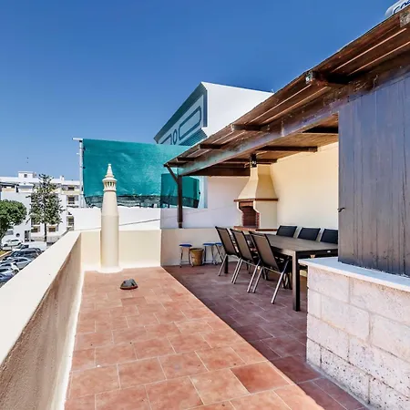 Marina Breeze House